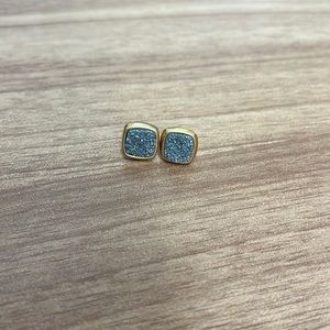 Gold and charcoal stone studs / no tarnish